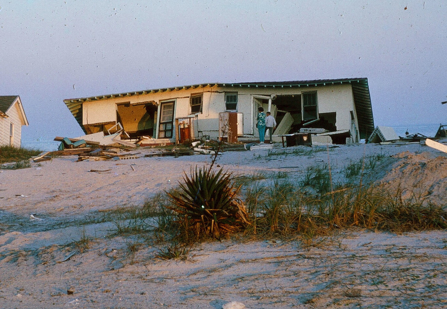 6 electricity Beach Godly Houses